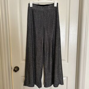 FINAL TOUCH Black W/Metallic Silver high rise wide leg pants Small - B42